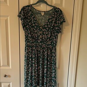 Kaileigh Green and Black V-Neck Midi Sundress